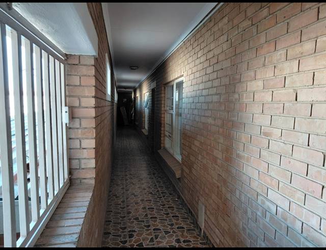 1,400M² BUSINESS FOR SALE IN ANNADALE